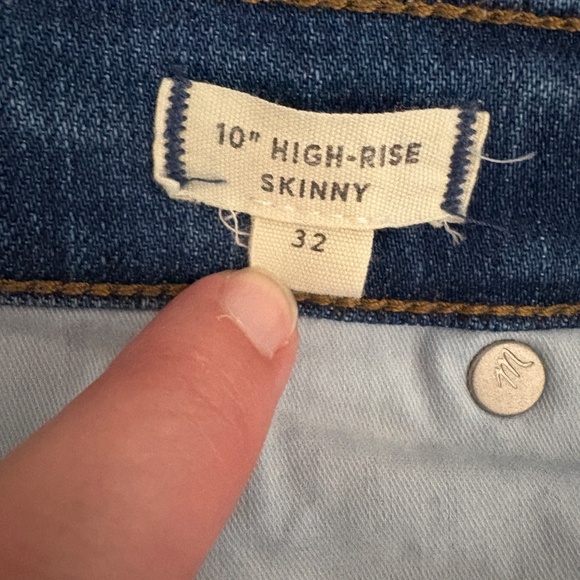 Madewell 10" High-Rise Skinny Jeans: Tulip-Hem Edition - 32 - Picture 7 of 9